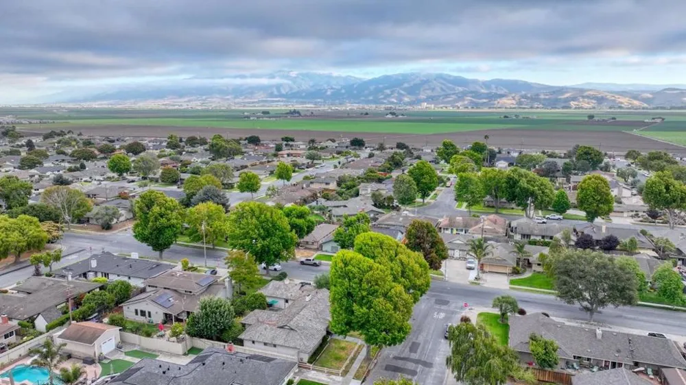 1167 Los Palos Drive Salinas, CA 93901