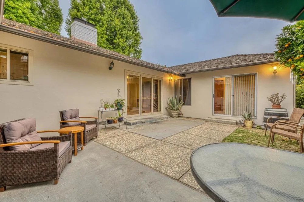 1167 Los Palos Drive Salinas, CA 93901