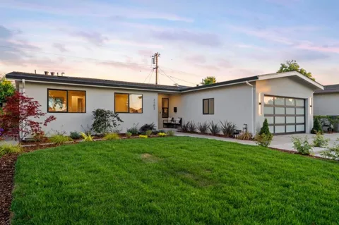 7102 Golden Gate Drive