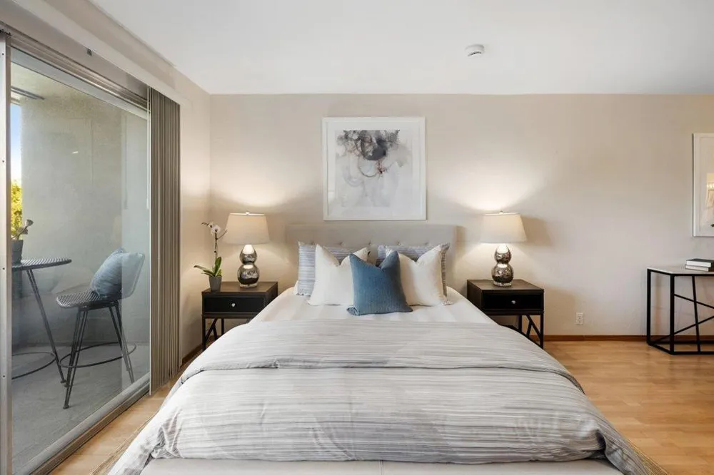 1458 Hudson Street #207 Redwood City, CA 94061