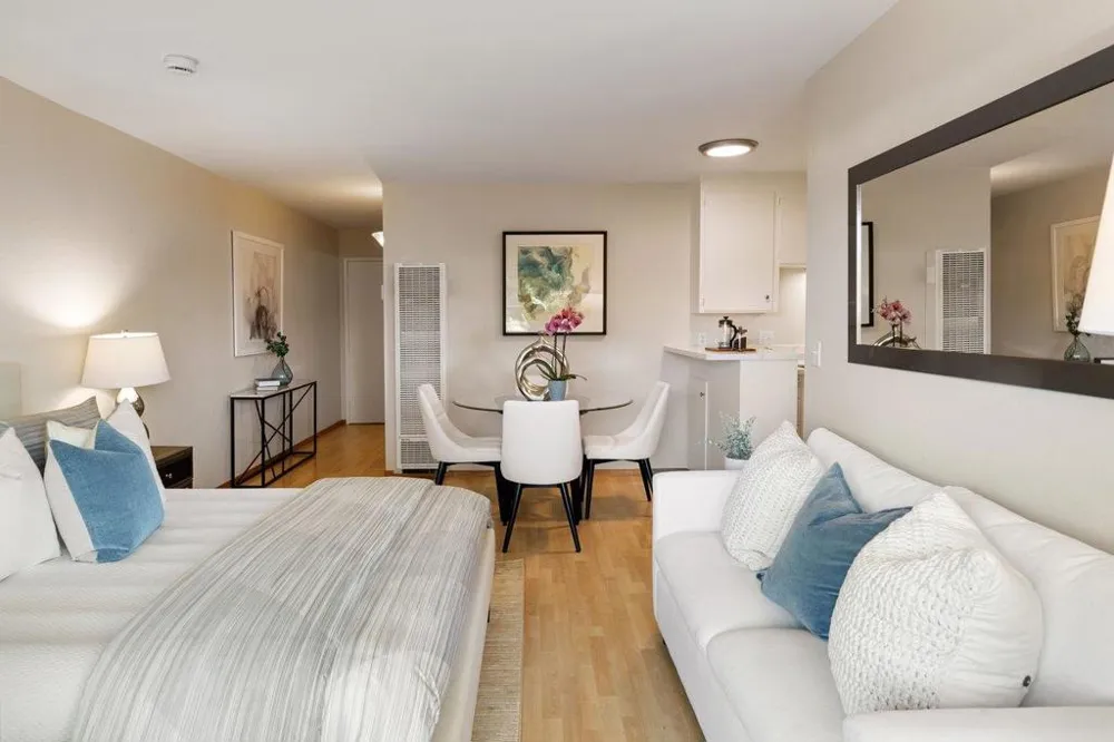 1458 Hudson Street #207 Redwood City, CA 94061