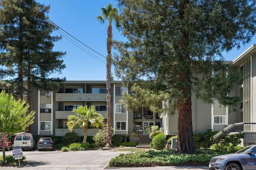 1458 Hudson Street #207 Redwood City, CA 94061