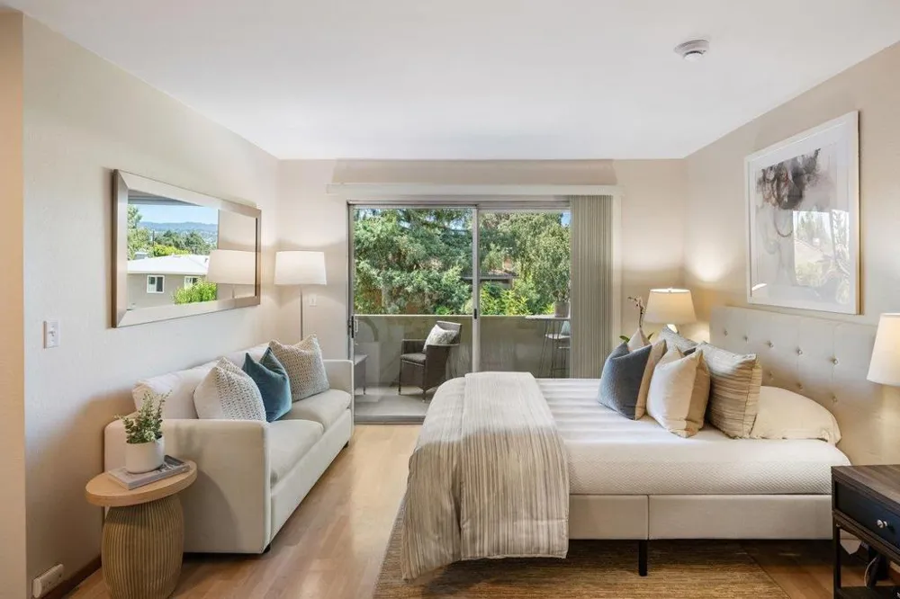 1458 Hudson Street #207 Redwood City, CA 94061
