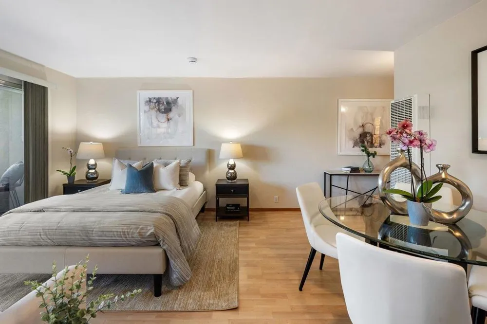 1458 Hudson Street #207 Redwood City, CA 94061