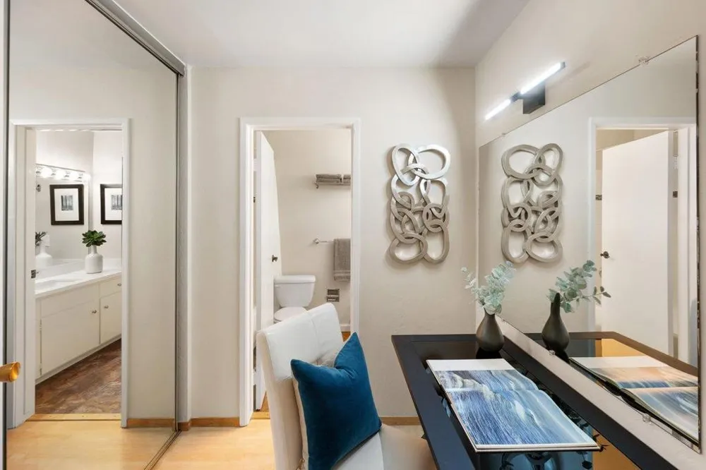 1458 Hudson Street #207 Redwood City, CA 94061