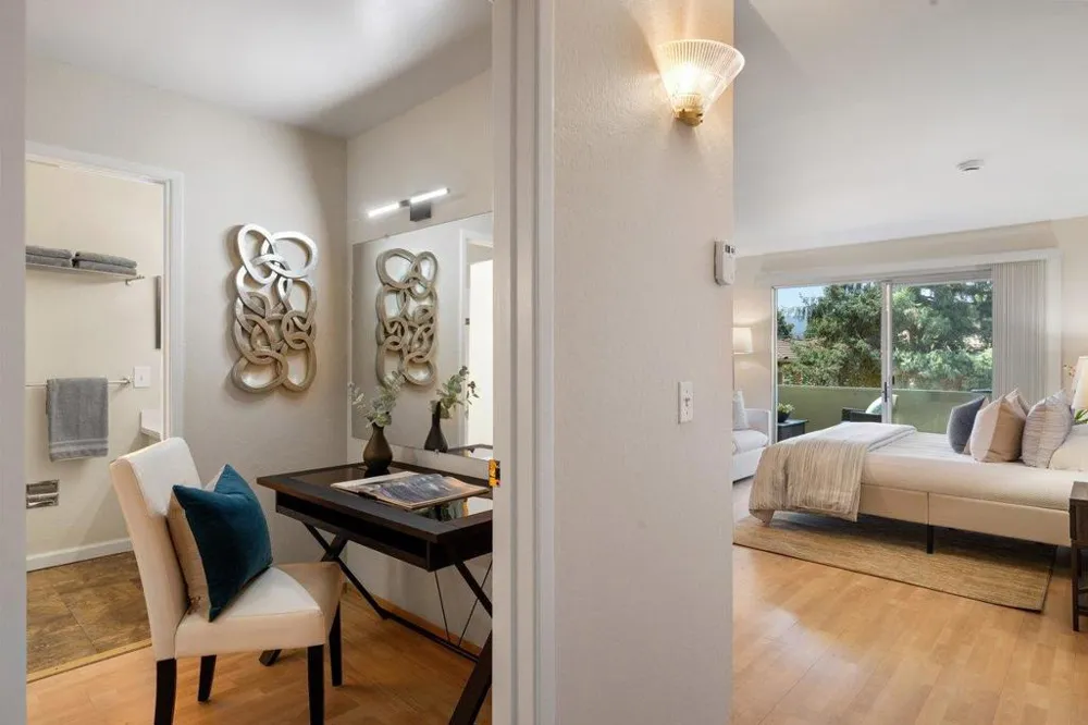 1458 Hudson Street #207 Redwood City, CA 94061