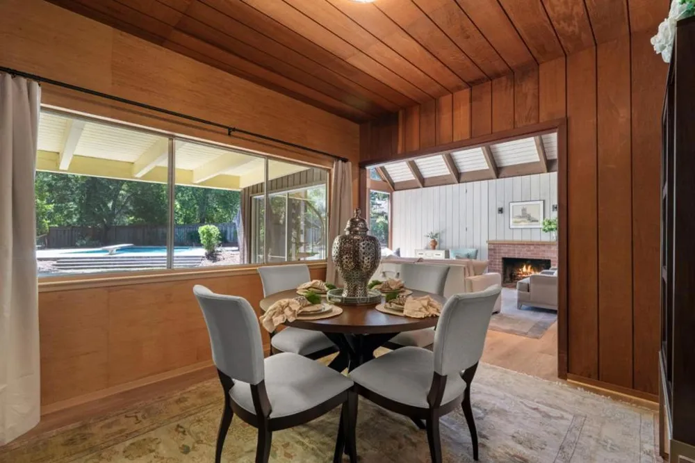 19544 Sky Oaks Way Los Gatos, CA 95030
