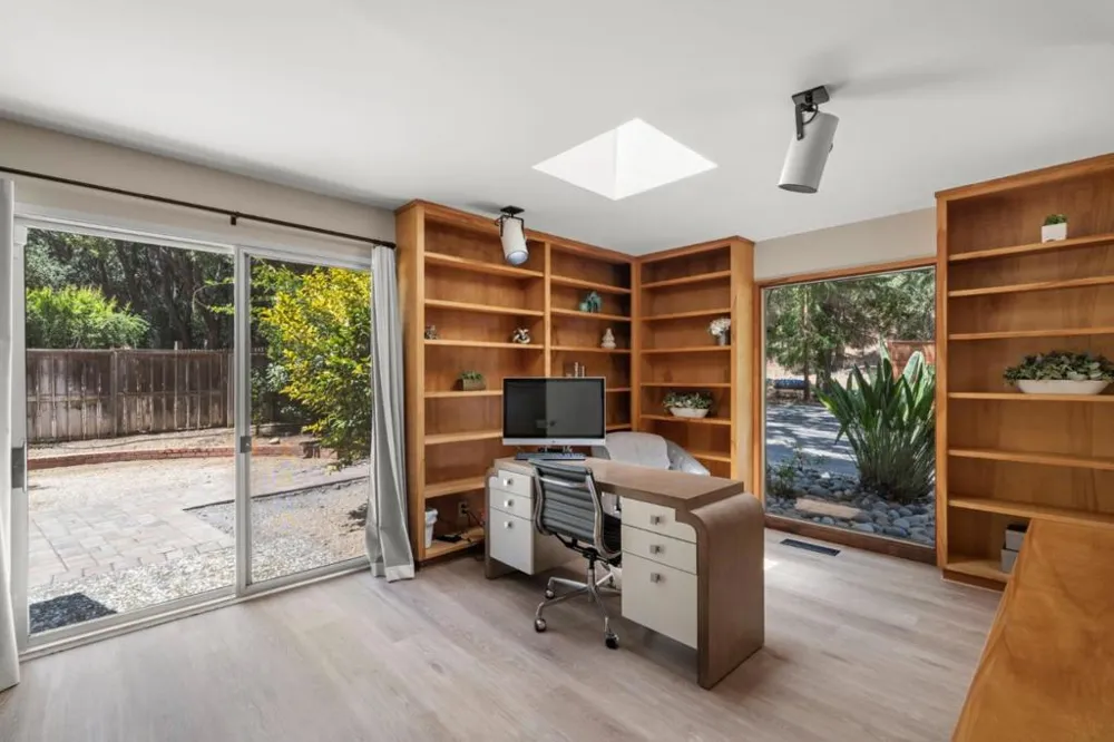 19544 Sky Oaks Way Los Gatos, CA 95030