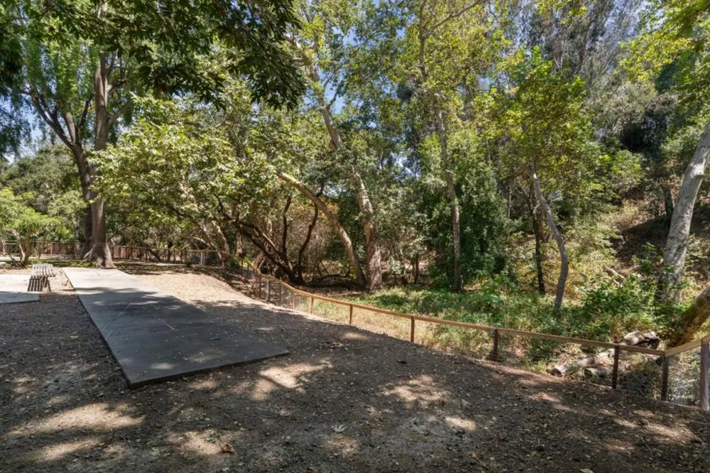 19544 Sky Oaks Way Los Gatos, CA 95030