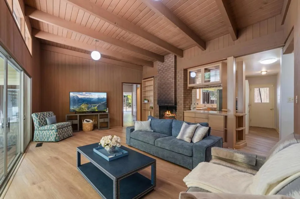 19544 Sky Oaks Way Los Gatos, CA 95030