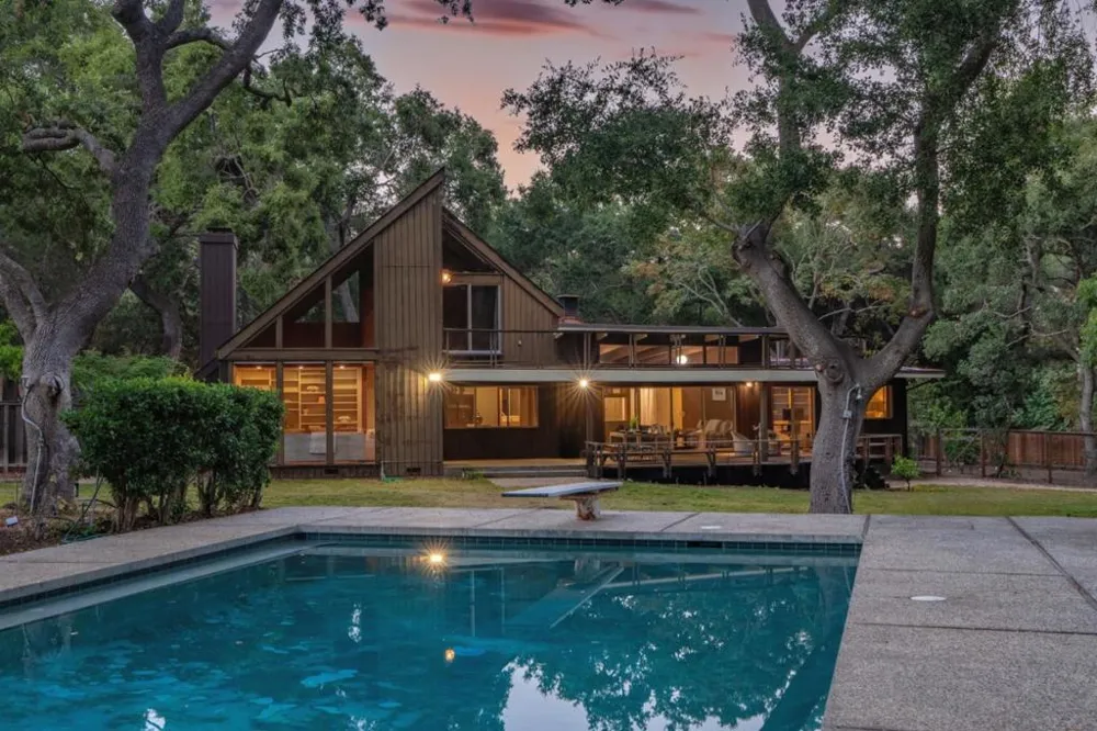 19544 Sky Oaks Way Los Gatos, CA 95030