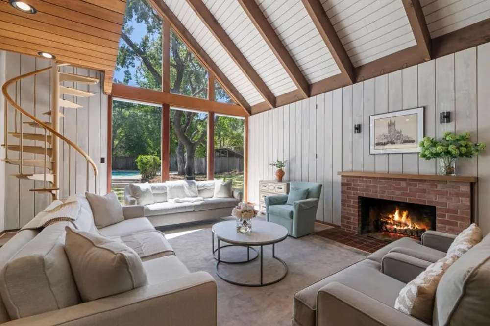 19544 Sky Oaks Way Los Gatos, CA 95030