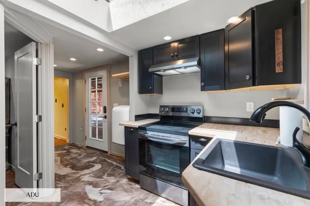 19544 Sky Oaks Way Los Gatos, CA 95030