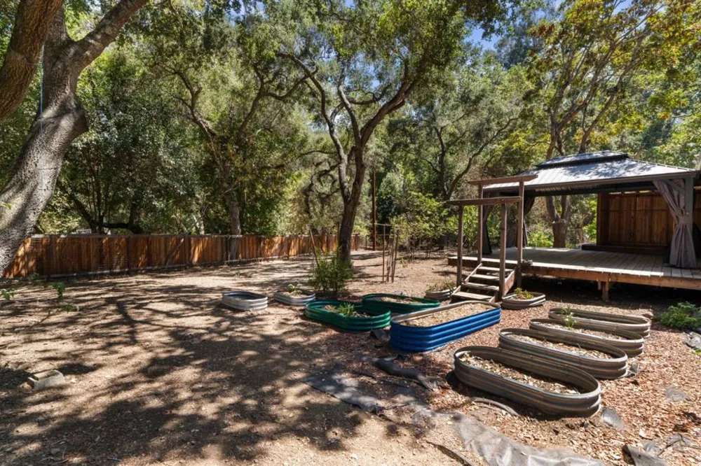 19544 Sky Oaks Way Los Gatos, CA 95030