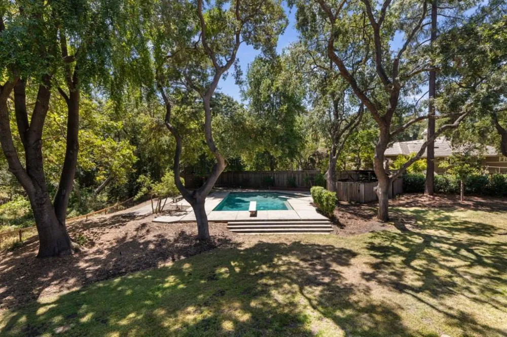 19544 Sky Oaks Way Los Gatos, CA 95030