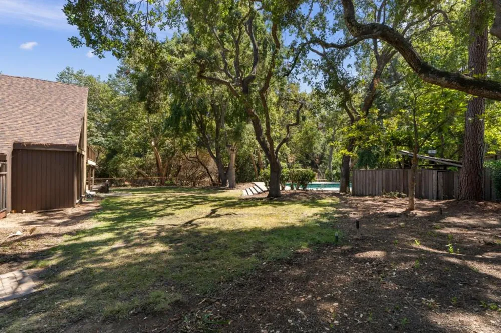 19544 Sky Oaks Way Los Gatos, CA 95030