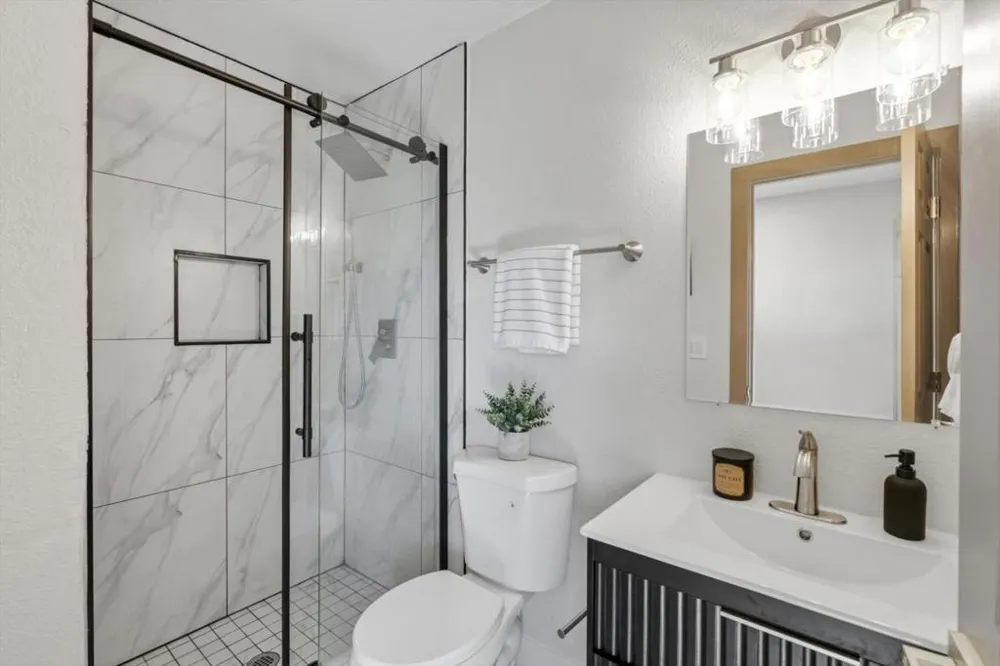 1713 Alhambra Court Petaluma, CA 94954