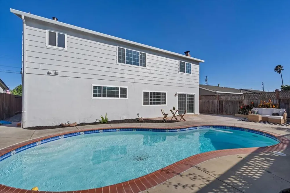 1713 Alhambra Court Petaluma, CA 94954