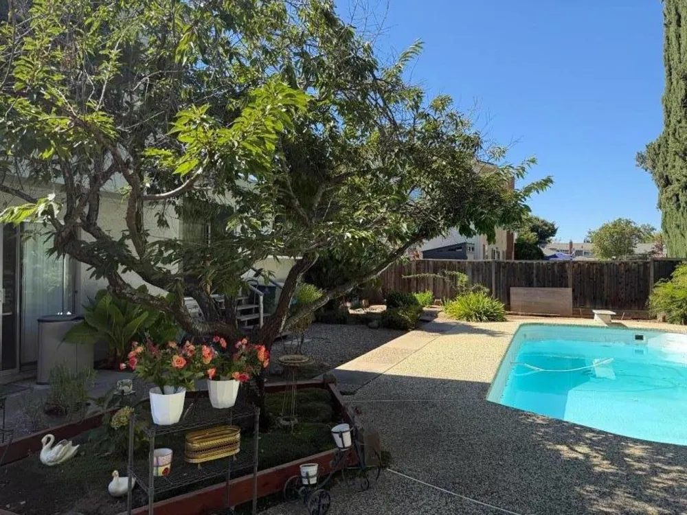 7040 Valley Forge Drive Gilroy, CA 95020