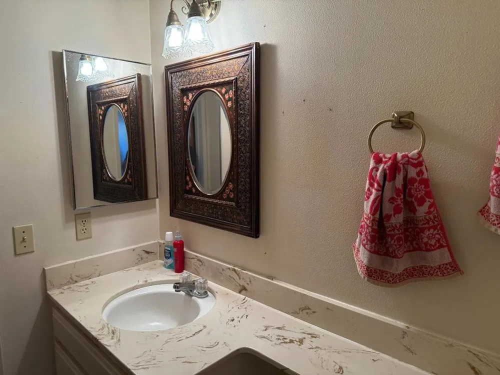 7040 Valley Forge Drive Gilroy, CA 95020