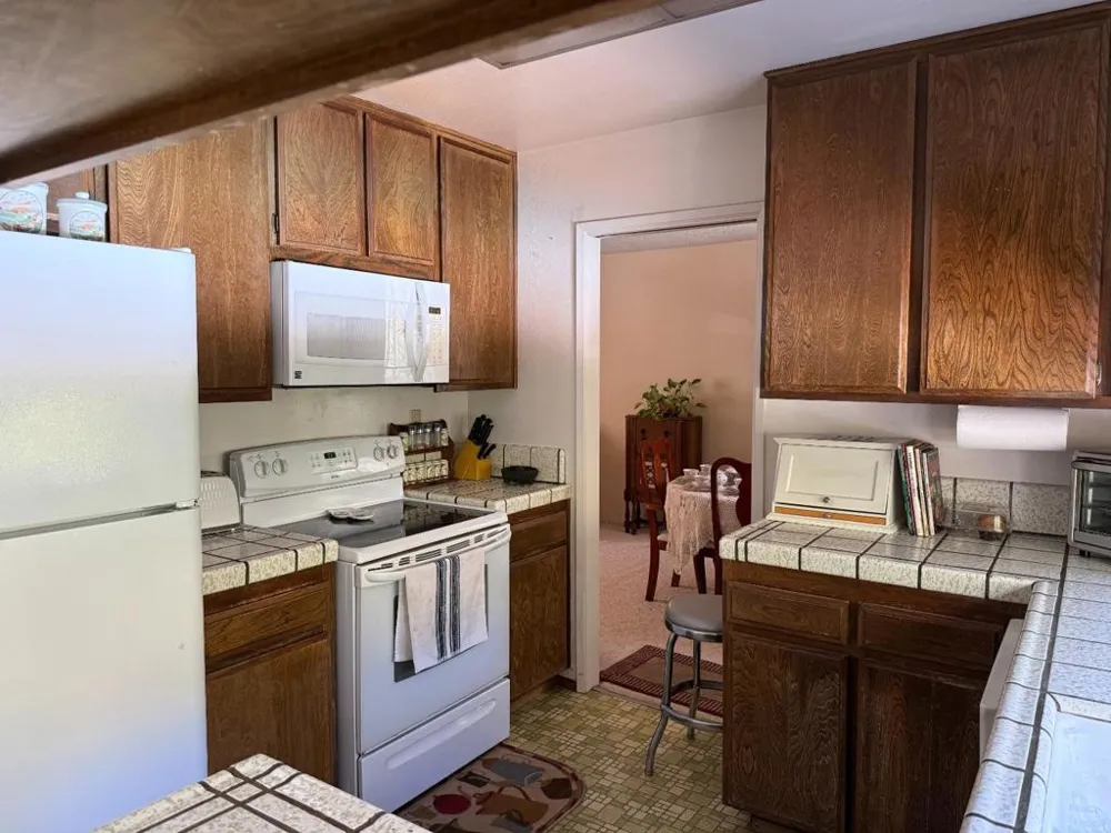 7040 Valley Forge Drive Gilroy, CA 95020
