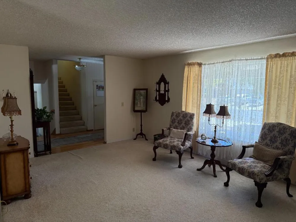 7040 Valley Forge Drive Gilroy, CA 95020