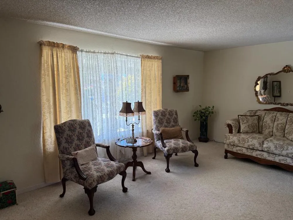 7040 Valley Forge Drive Gilroy, CA 95020