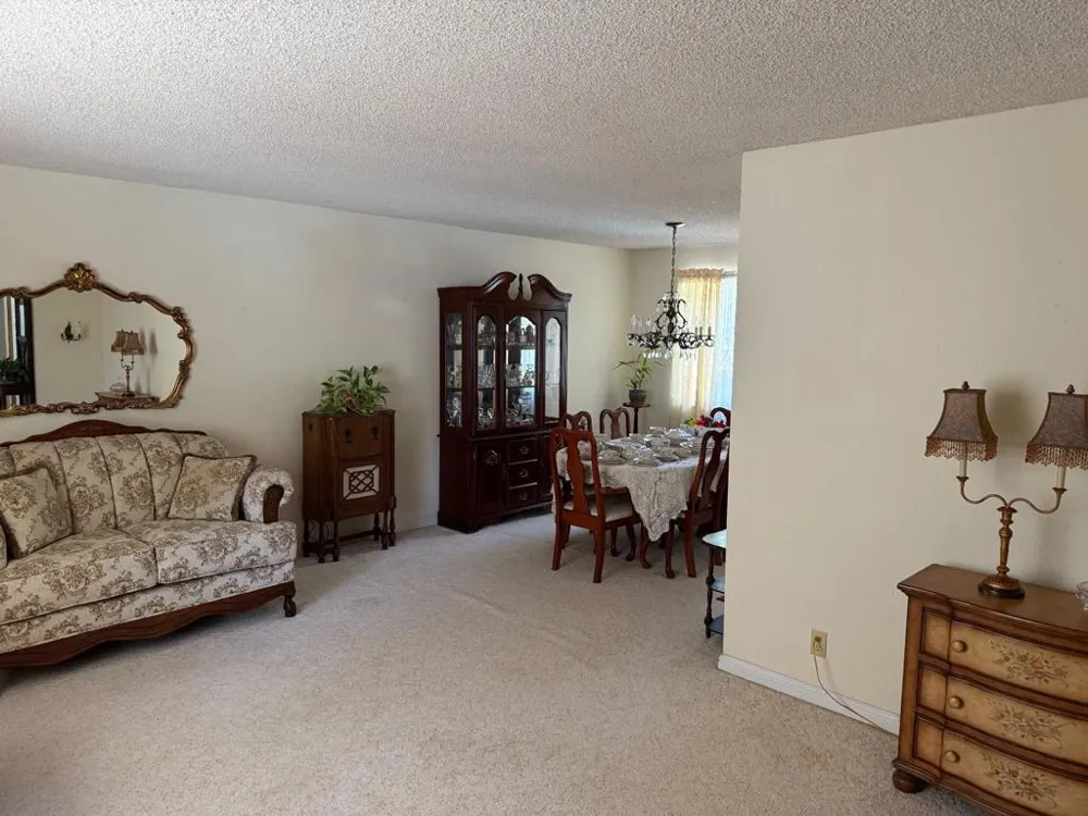 7040 Valley Forge Drive Gilroy, CA 95020