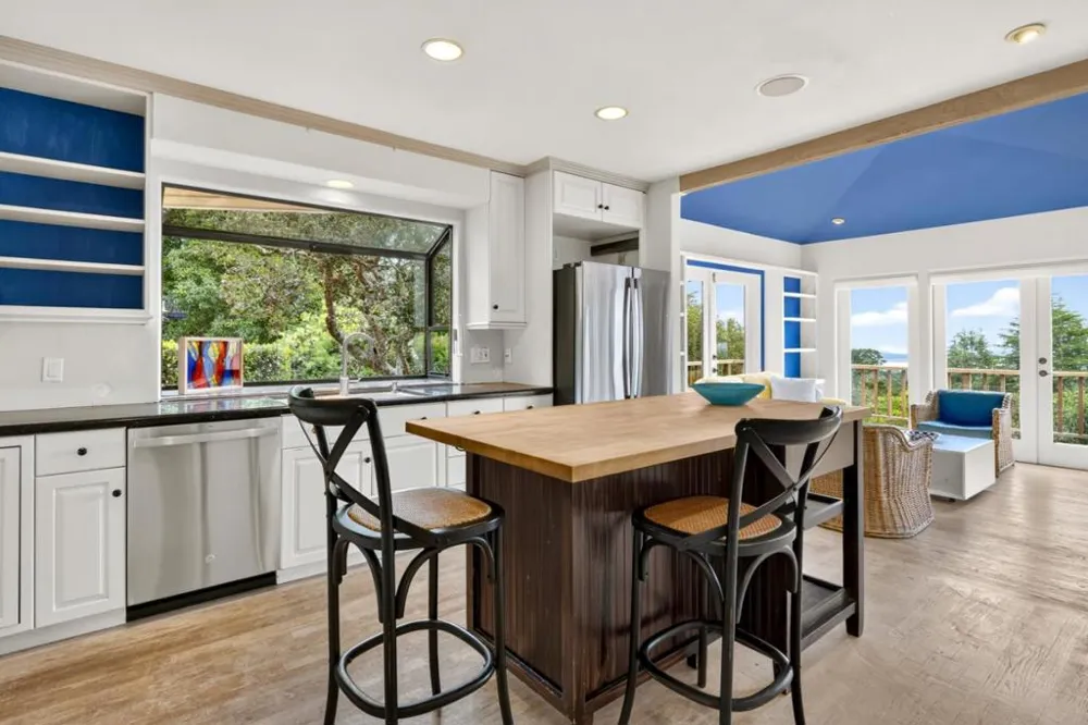 24400 S. San Luis Avenue Carmel, CA 93923