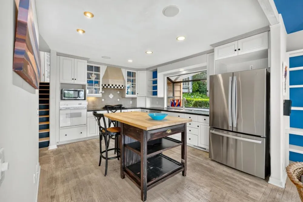24400 S. San Luis Avenue Carmel, CA 93923