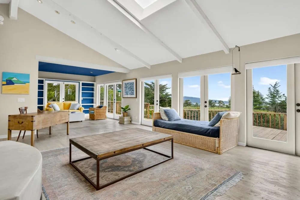 24400 S. San Luis Avenue Carmel, CA 93923