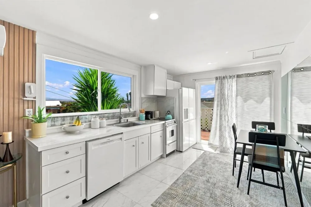 321 Hill Street Hollister, CA 95023