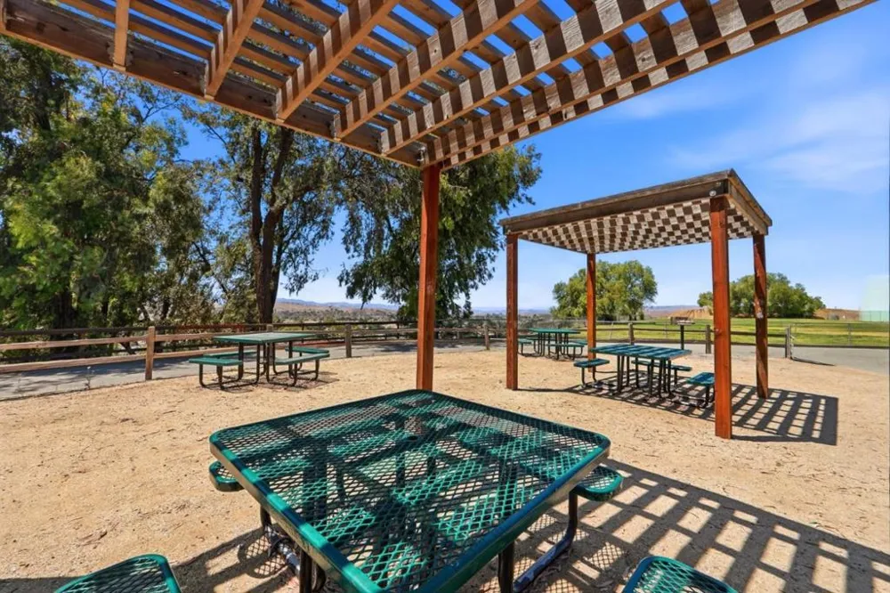 321 Hill Street Hollister, CA 95023