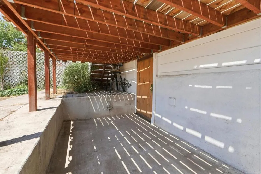 321 Hill Street Hollister, CA 95023