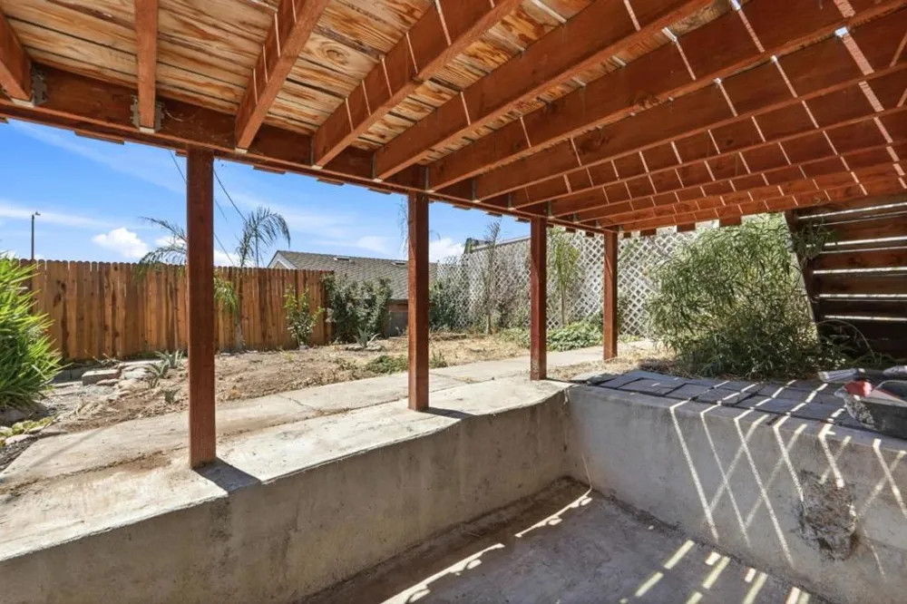 321 Hill Street Hollister, CA 95023
