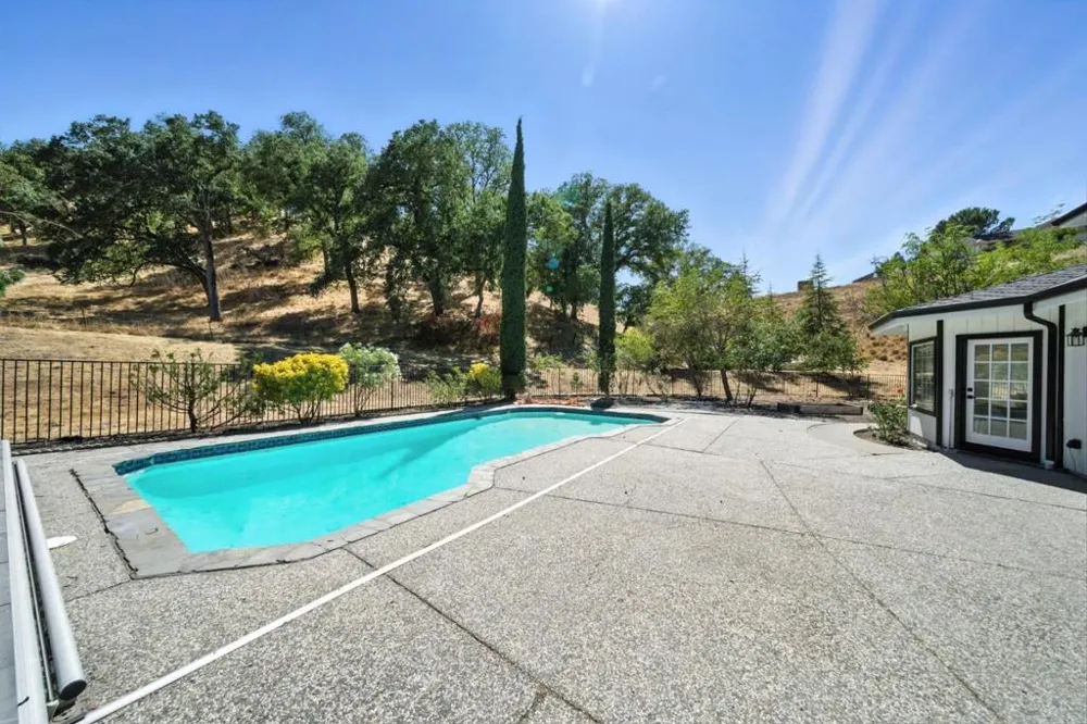 6650 Johnston Road Pleasanton, CA 94588