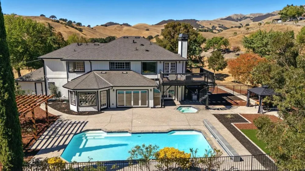 6650 Johnston Road Pleasanton, CA 94588