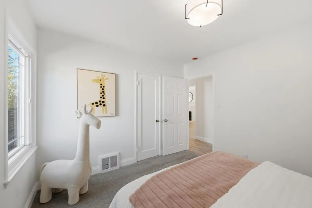300 De Anza Avenue San Carlos, CA 94070