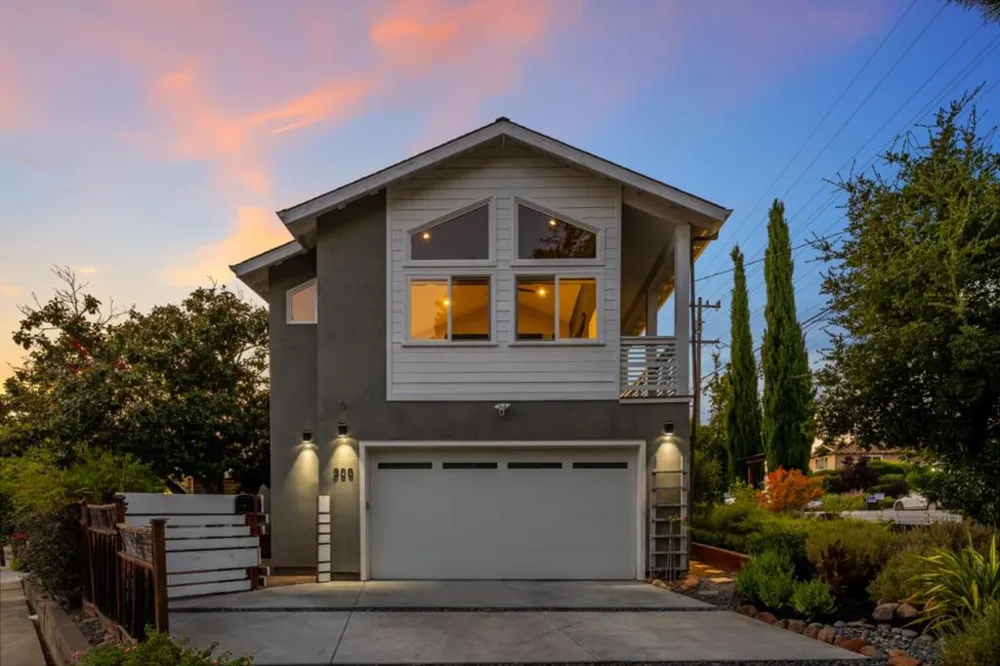 300 De Anza Avenue San Carlos, CA 94070