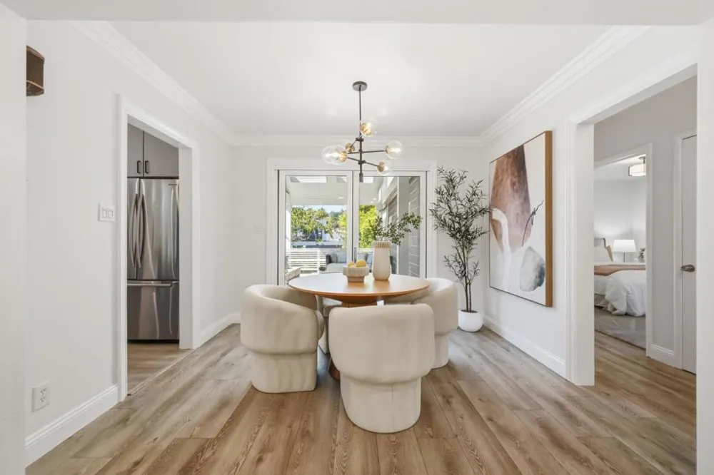 300 De Anza Avenue San Carlos, CA 94070