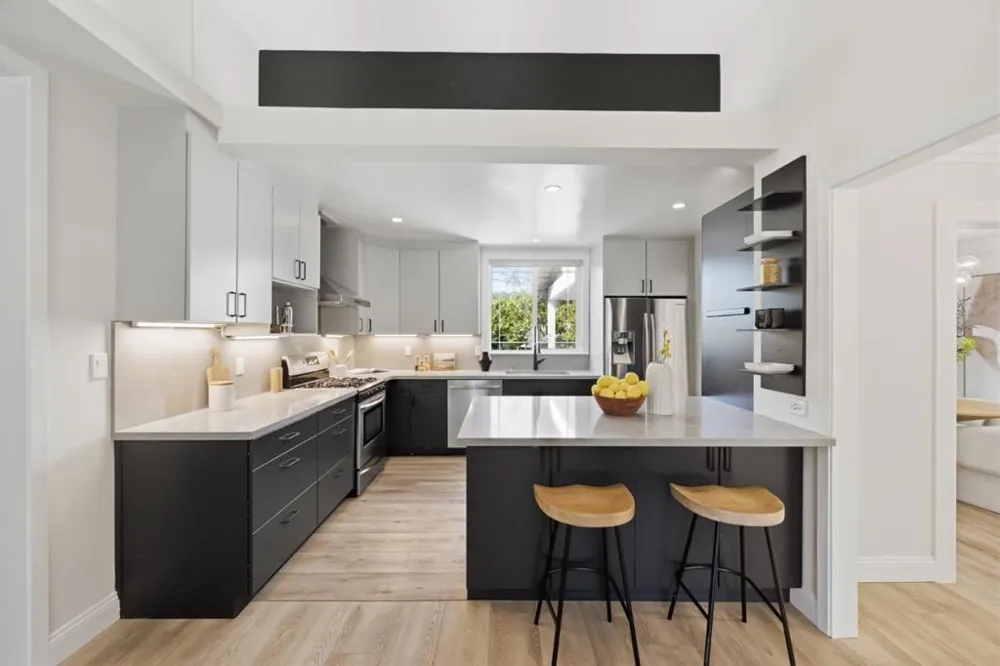 300 De Anza Avenue San Carlos, CA 94070