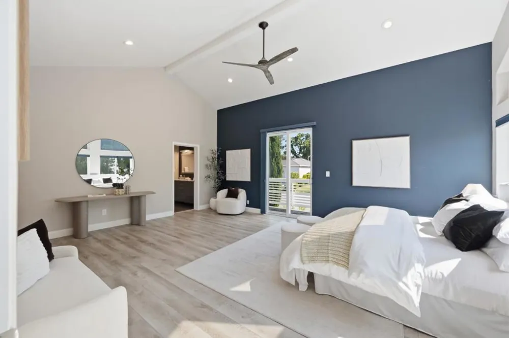 300 De Anza Avenue San Carlos, CA 94070