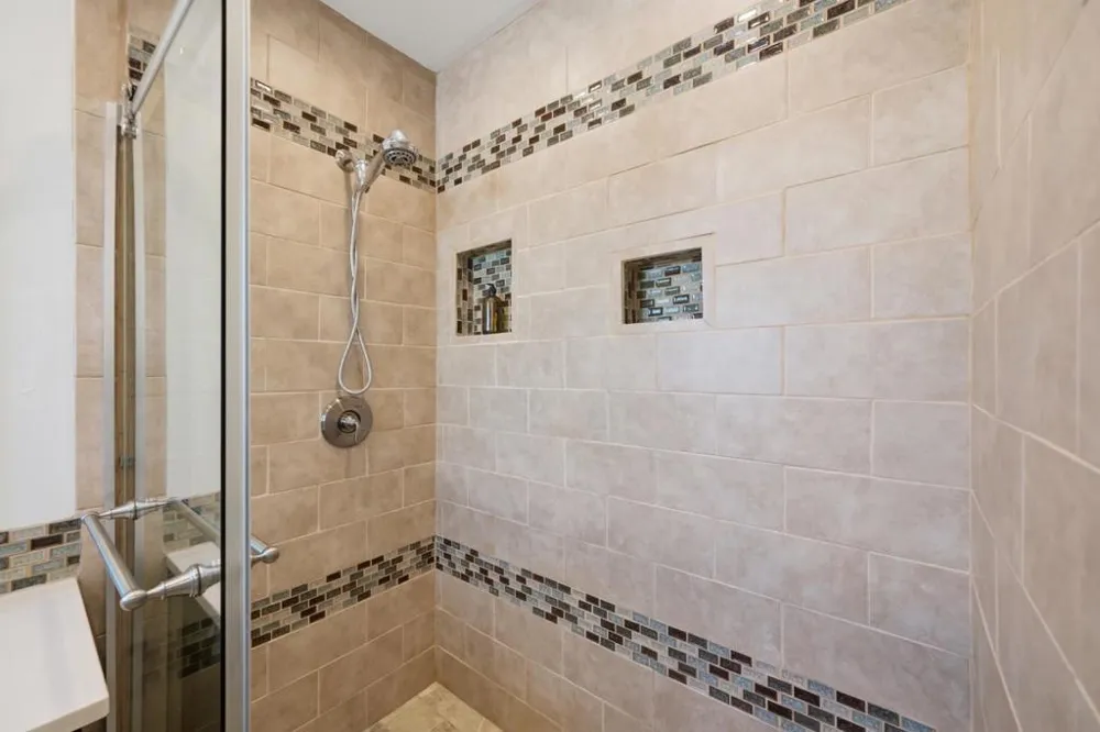 300 De Anza Avenue San Carlos, CA 94070