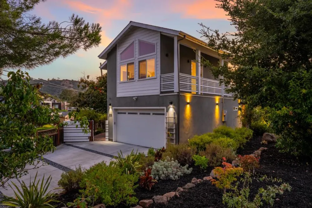 300 De Anza Avenue San Carlos, CA 94070