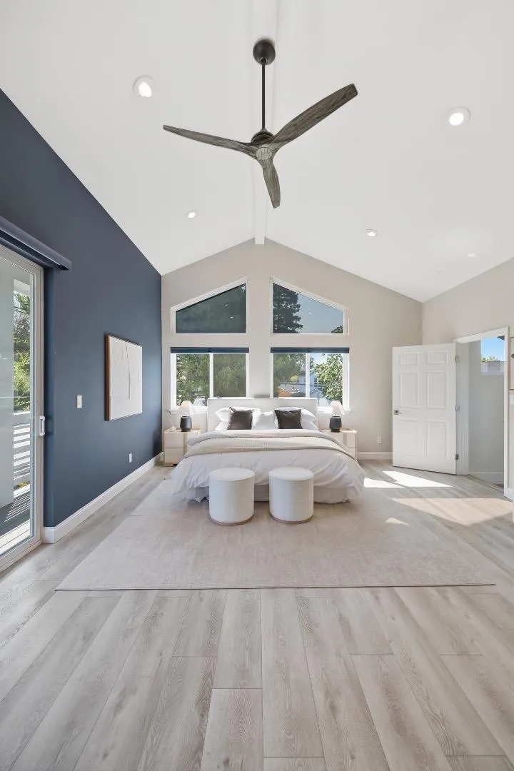 300 De Anza Avenue San Carlos, CA 94070