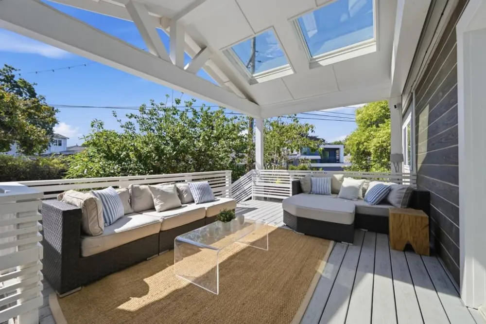 300 De Anza Avenue San Carlos, CA 94070