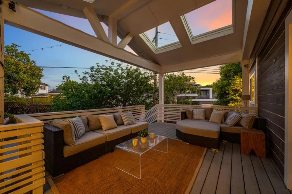 300 De Anza Avenue San Carlos, CA 94070