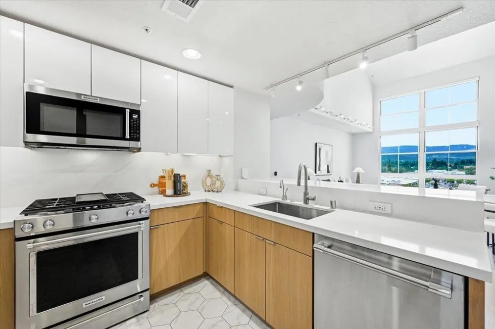 20488 Stevens Creek Boulevard #1816 Cupertino, CA 95014