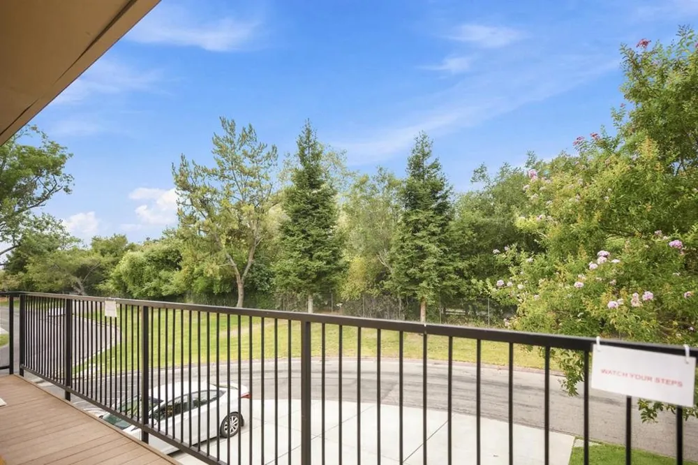 949 Gilchrist Drive #4 San Jose, CA 95133