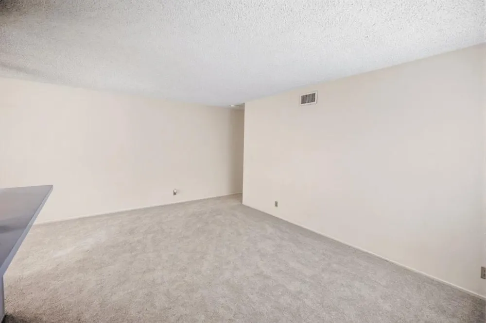 949 Gilchrist Drive #4 San Jose, CA 95133